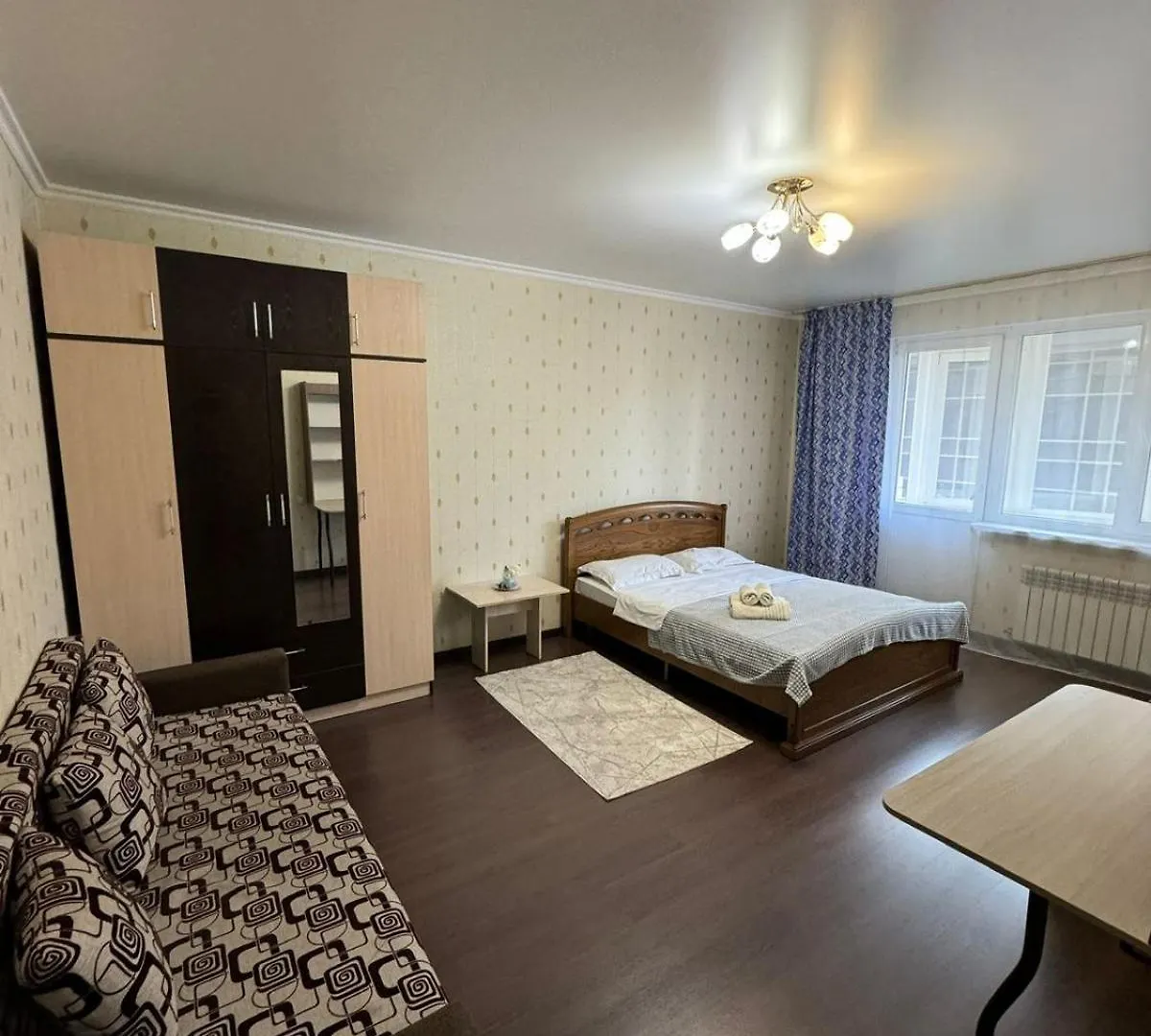 Просторная Квартира В Жк Науаи Около Трц Мега Almaty Apartment