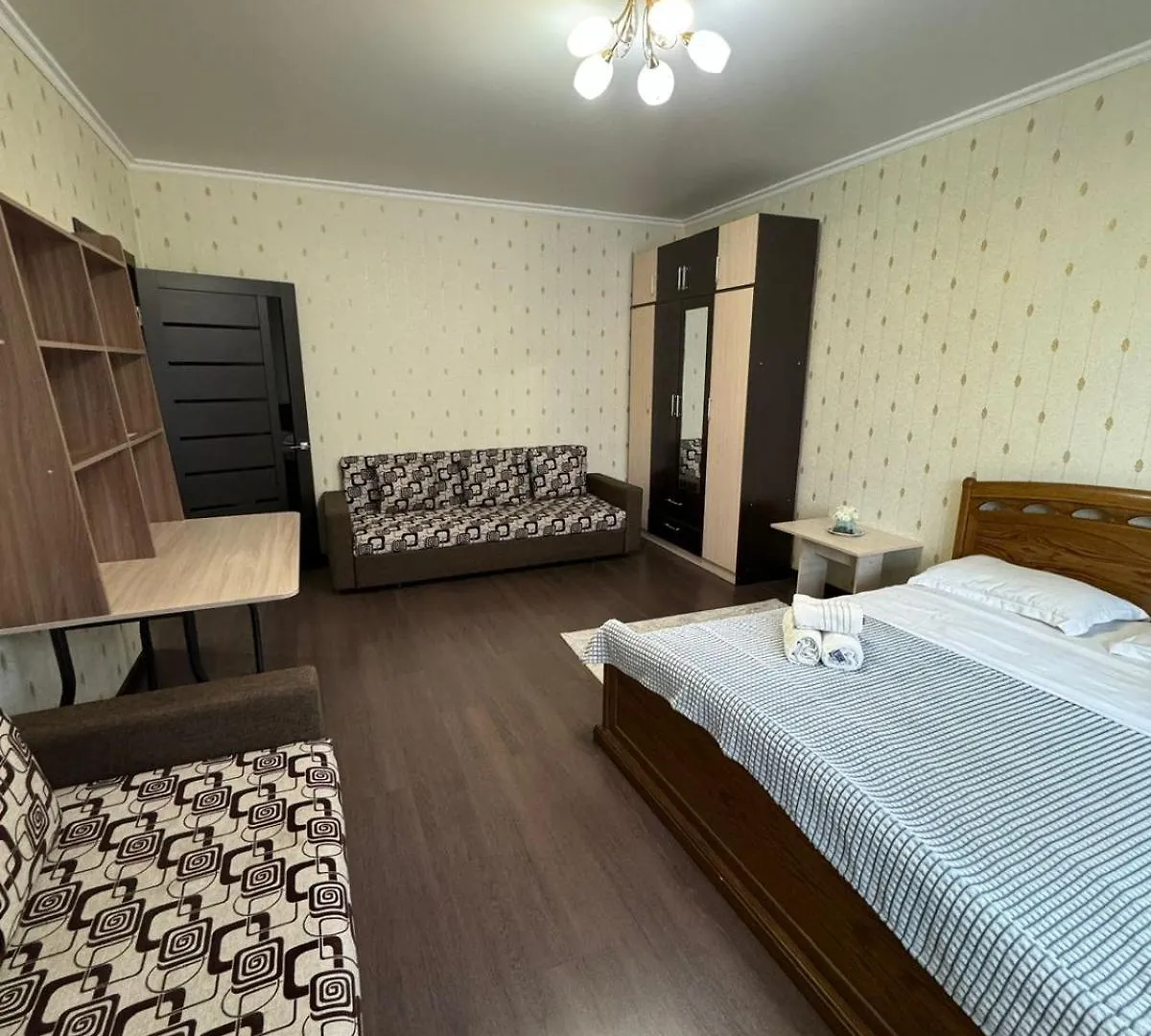 Просторная Квартира В Жк Науаи Около Трц Мега Almaty