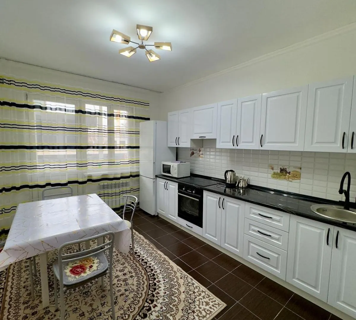 Apartment Просторная Квартира В Жк Науаи Около Трц Мега Almaty