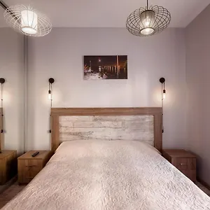 https://lion-king-lesya.hotelslviv.net